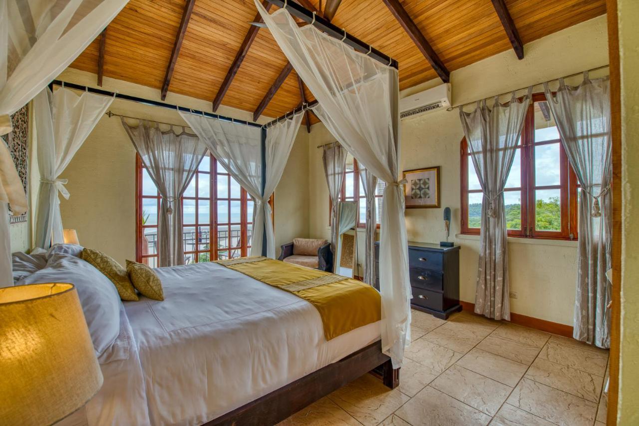 El Castillo Luxury Boutique Hotel- (Adults Only) Ojochal Eksteriør bilde